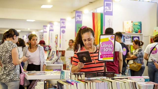 Leer en democracia: el Chaco es la única provincia que ofrece libros al 50%