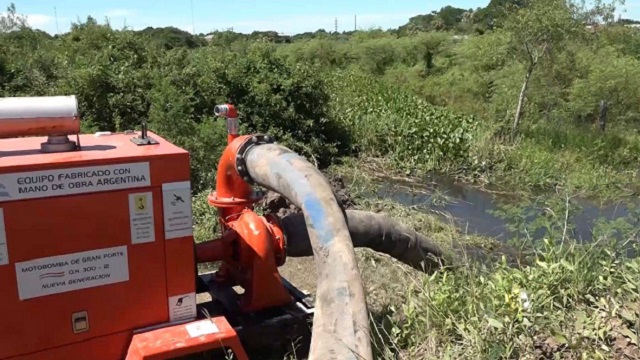 Sameep en Territorio: Instalaci&oacute;n de bombas y drenajes en Barranqueras 