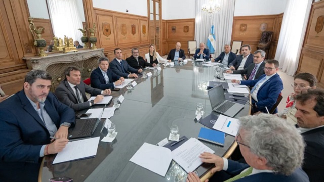 Guillermo Francos encabezó una nueva reunión del Consejo de Mayo con eje en la reforma fiscal