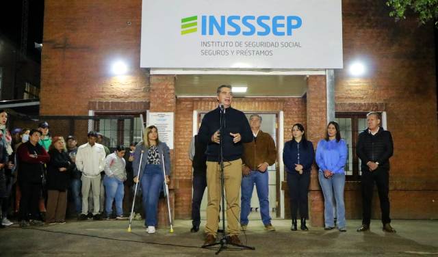 En La Leonesa, Capitanich inauguró la repavimentación de la Ruta 56 y la Delegación y Farmacia del Insssep  