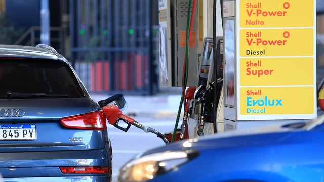 Impacto en los surtidores: el Gobierno actualizó parcialmente los impuestos a los combustibles