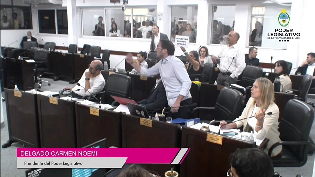 Papel&oacute;n del Peronismo en la Legislatura: Pidieron Interpelaci&oacute;n y no van a trabajar 