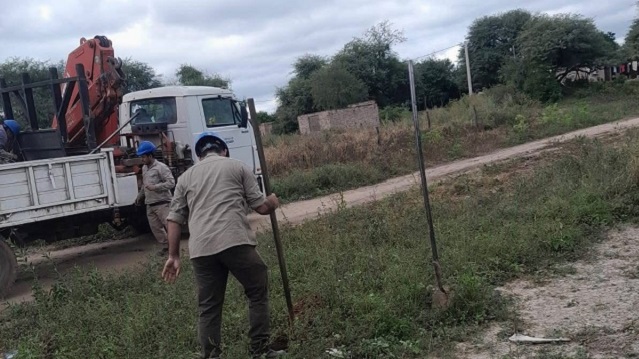 Secheep ampl&iacute;a el servicio el&eacute;ctrico en el Paraje Las Hacheras y suma nuevos usuarios a la red 