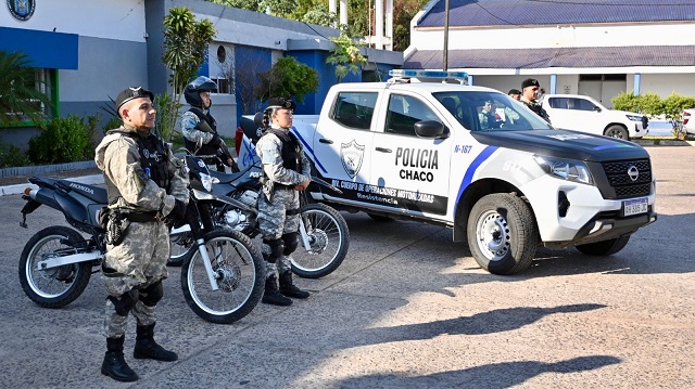 Chaco Refuerza la Seguridad: Matkovich entregó nueva camioneta al C.O.M. para el Gran Resistencia