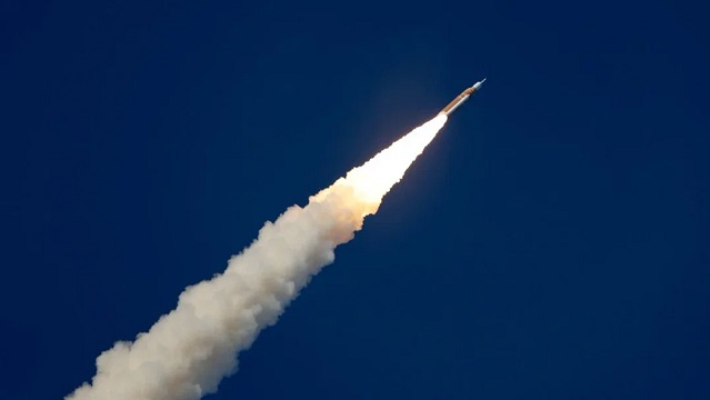 Artemis II se encuentra a mitad de camino a la Luna