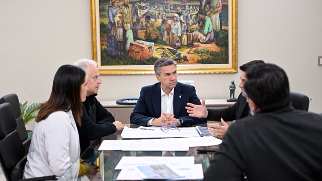 EL GOBERNADOR ZDERO ANUNCI&Oacute; LA CONSTRUCCI&Oacute;N DE NUEVOS CONSULTORIOS EXTERNOS EN EL HOSPITAL PERRANDO