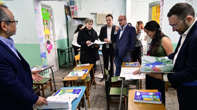 Alfabetizaci&oacute;n: El Banco Mundial conoci&oacute; en territorio la experiencia educativa del Chaco