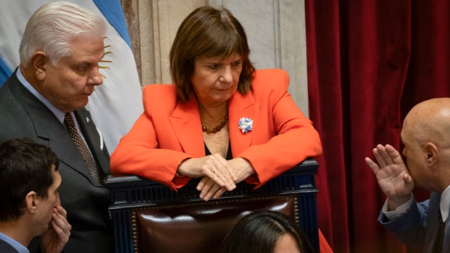 Sin respaldo, el oficialismo dio de baja la cláusula de venta de tierras a extranjeros para salvar la sesión