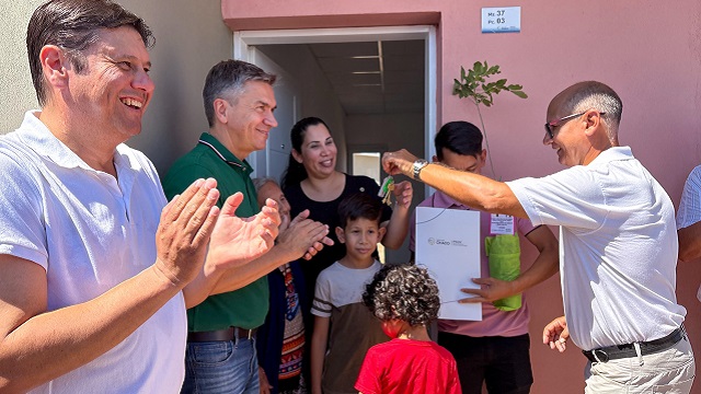 M&aacute;s Viviendas: 32 Familias cumplieron el sue&ntilde;o de la Casa Propia en Quitilipi 