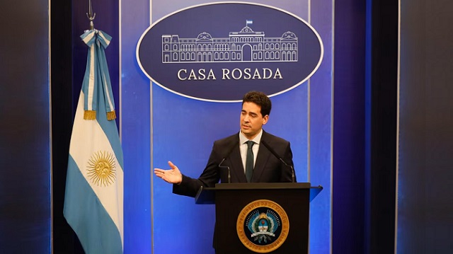 Adri&aacute;n Ravier: &ldquo;Yo tambi&eacute;n escucho a personas de mi entorno decir que no est&aacute;n bien"