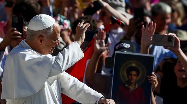 Carlo Acutis, el primer santo millennial, fue canonizado por el papa León XIV