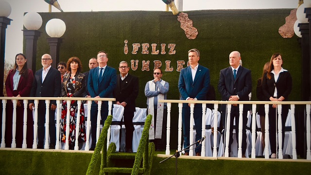 EN SU 105&deg; ANIVERSARIO, CAMPO LARGO ABRI&Oacute; SU PASEO DE EMPRENDEDORES Y SE ENTREGARON T&Iacute;TULOS DE PROPIEDAD