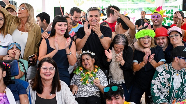 EL GOBERNADOR ZDERO ACOMPA&Ntilde;&Oacute; LA ACTIVIDAD RECREATIVA PARA PERSONAS CON DISCAPACIDAD EN EL IAD