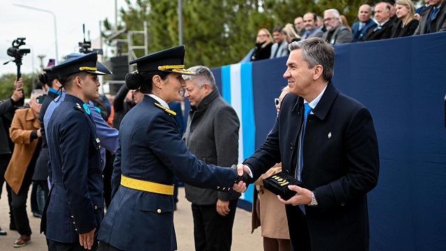 73 Aniversario: Zdero anunci&oacute; mejoras, nuevos ingresos y cambios hist&oacute;ricos para la Polic&iacute;a del Chaco 