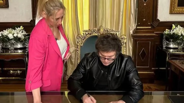 Milei firmar&aacute; el env&iacute;o al Congreso del proyecto para pagar la deuda en default de 2001