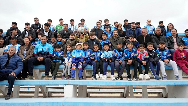 Charata: Zdero acompa&ntilde;&oacute; la 28&deg; Fiesta Provincial del Cerdo e inaugur&oacute; nuevas obras en el Club Cooperativista