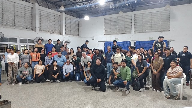 Taco Pozo: &Ntilde;and&eacute; fortaleci&oacute; la producci&oacute;n ap&iacute;cola con dos jornadas de capacitaci&oacute;n para Productores y Estudiantes