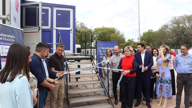 Educaci&oacute;n inaugur&oacute; el Aula Taller M&oacute;vil &ldquo;Saberes Digitales&rdquo; en la Bienal 2026