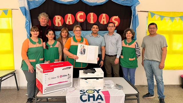 Joaqu&iacute;n Garc&iacute;a acompa&ntilde;&oacute; a Instituciones Educativas de Villa &Aacute;ngela con entregas gestionadas a trav&eacute;s de la Fundaci&oacute;n Soy Chaco 