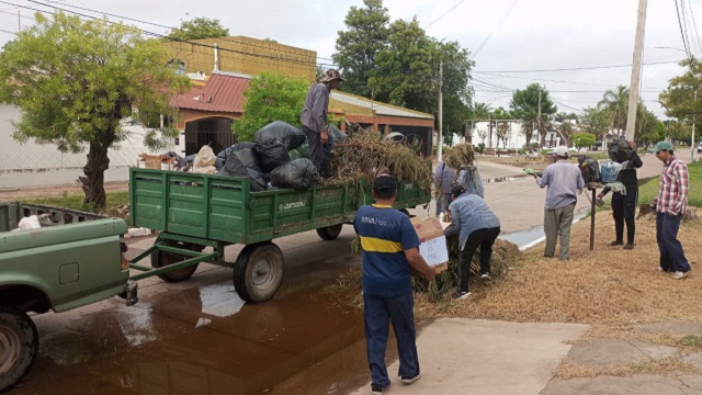 Villa Ángela: Medio Ambiente continúa con la limpieza de distintos sectores
