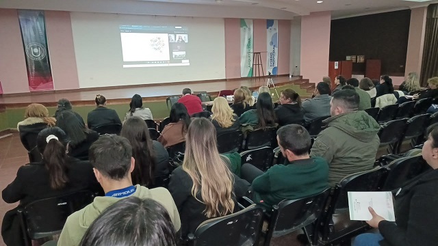 Educaci&oacute;n fortalece la formaci&oacute;n para prevenir y abordar situaciones de Bullying y violencias en las Escuelas