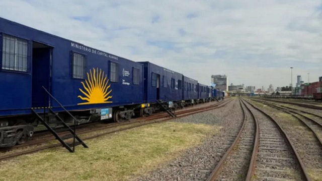 El Gobierno reactiv&oacute; el Tren 25 de Mayo y comenzar&aacute; su recorrido por Chaco