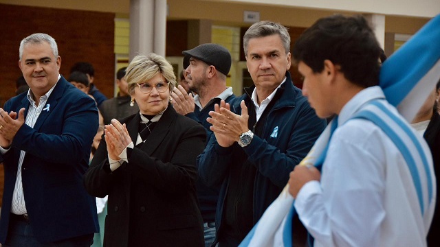 Campo Bedogni: El Gobernador Zdero inaugur&oacute; el Nuevo Edificio Escolar para los tres niveles