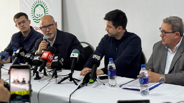 M&Aacute;S VIVIENDAS PARA S&Aacute;ENZ PE&Ntilde;A: IPDUV Y MUNICIPIO FIRMARON UN NUEVO CONVENIO