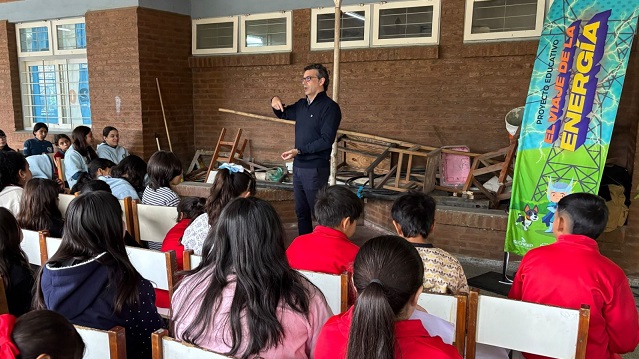 SECHEEP LLEV&Oacute; &ldquo;EL VIAJE DE LA ENERG&Iacute;A&rdquo; A M&Aacute;S DE 80 ESTUDIANTES DE FONTANA